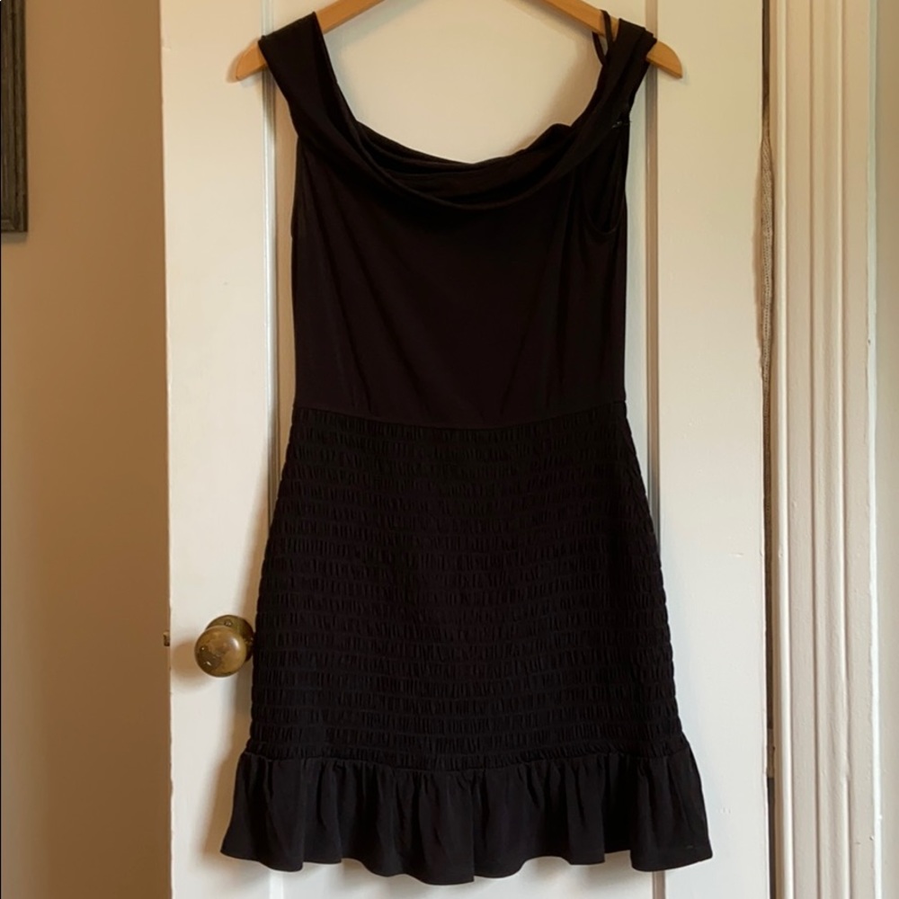 BCBG back off the shoulder dress - Picture 3 of 7